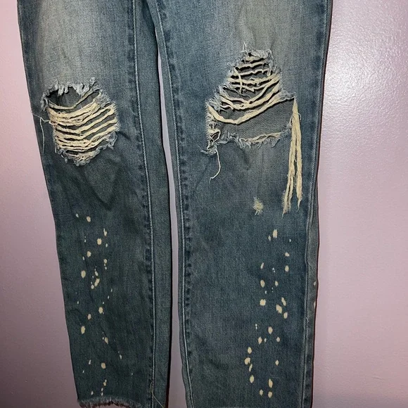 Urban Outfitters BDG Women’s Distressed Ripped Polka Dot Jeans - Picture 3 of 8